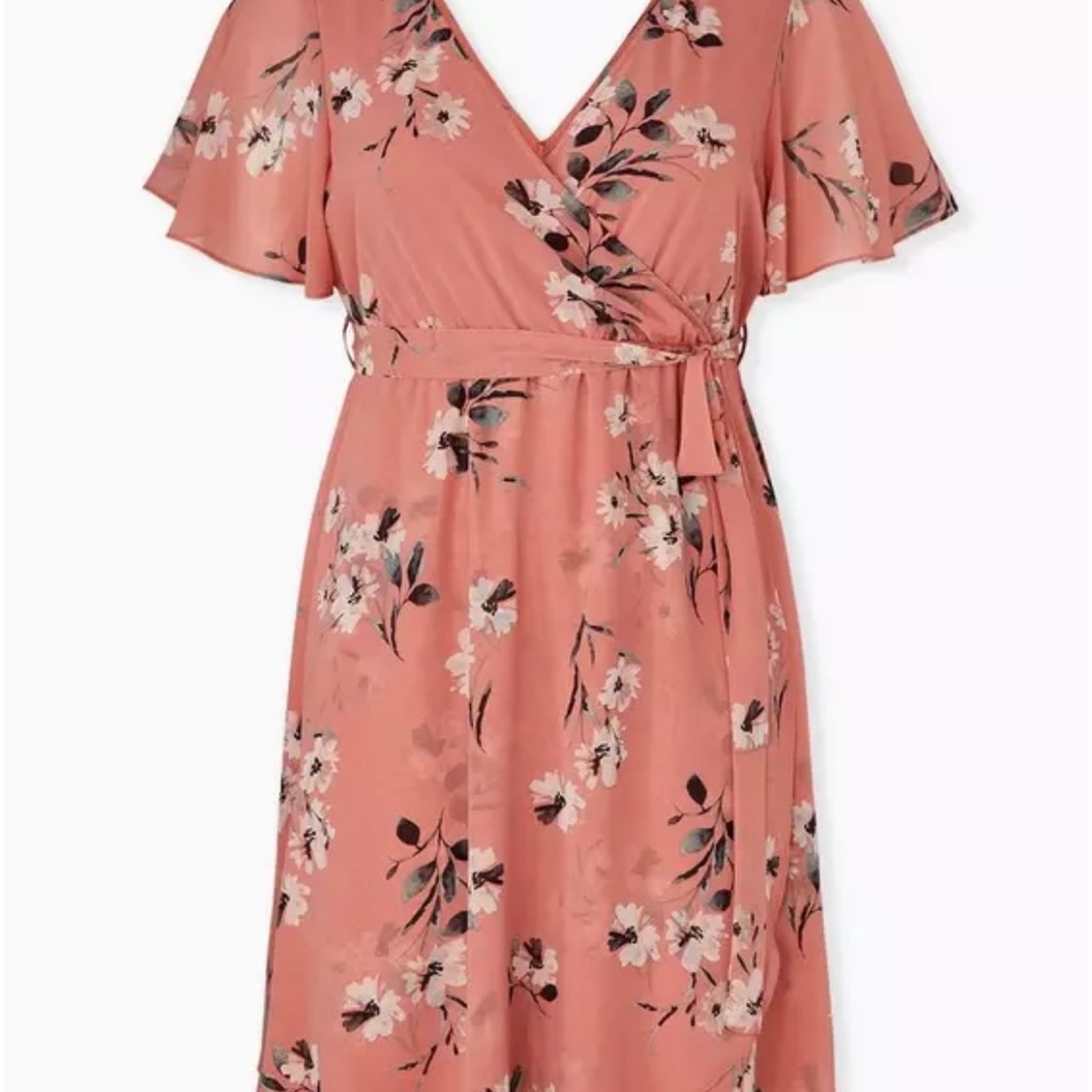 torrid mini wrap dress 🌺